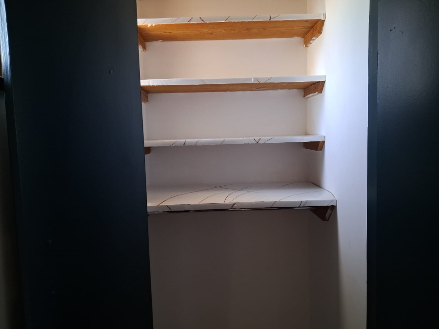 To Let 3 Bedroom Property for Rent in Selborne Eastern Cape